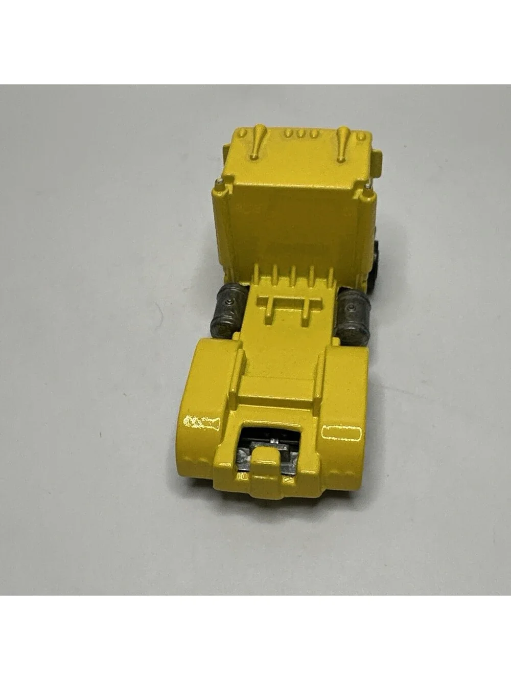 Hot Wheels 1986 Semi Truck Cab Tractor Cabover Yellow Malaysia FAST SHIPPING